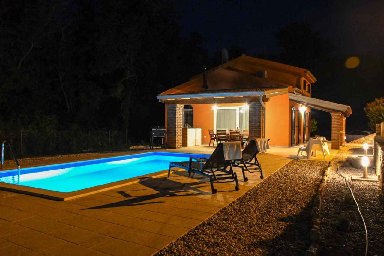 Villa Villa Ariya