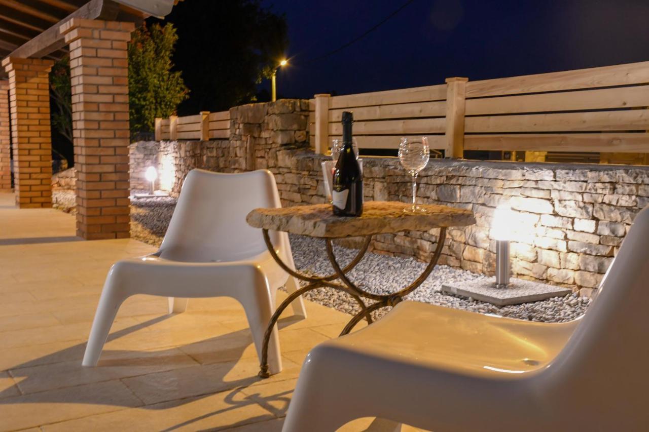 Villa Villa Ariya *