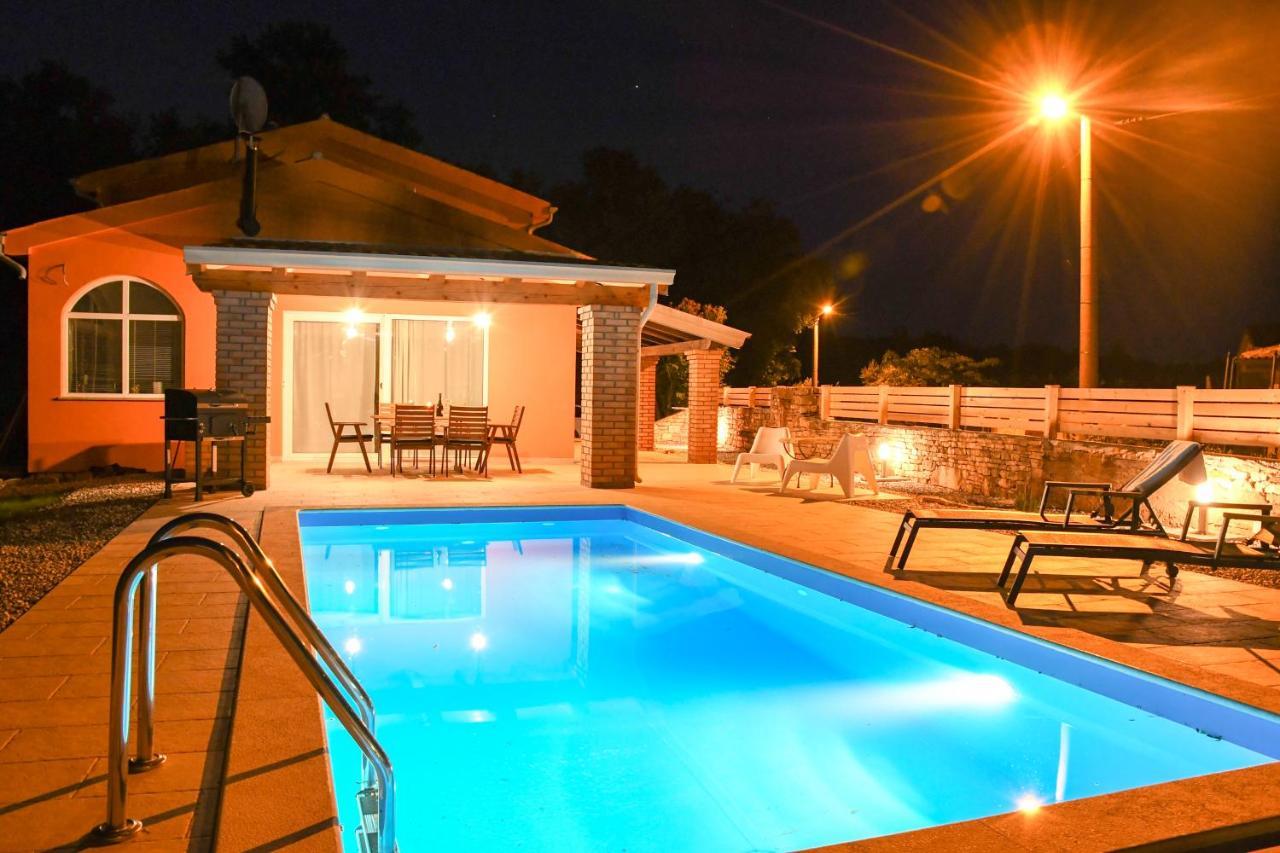 Villa Ariya *